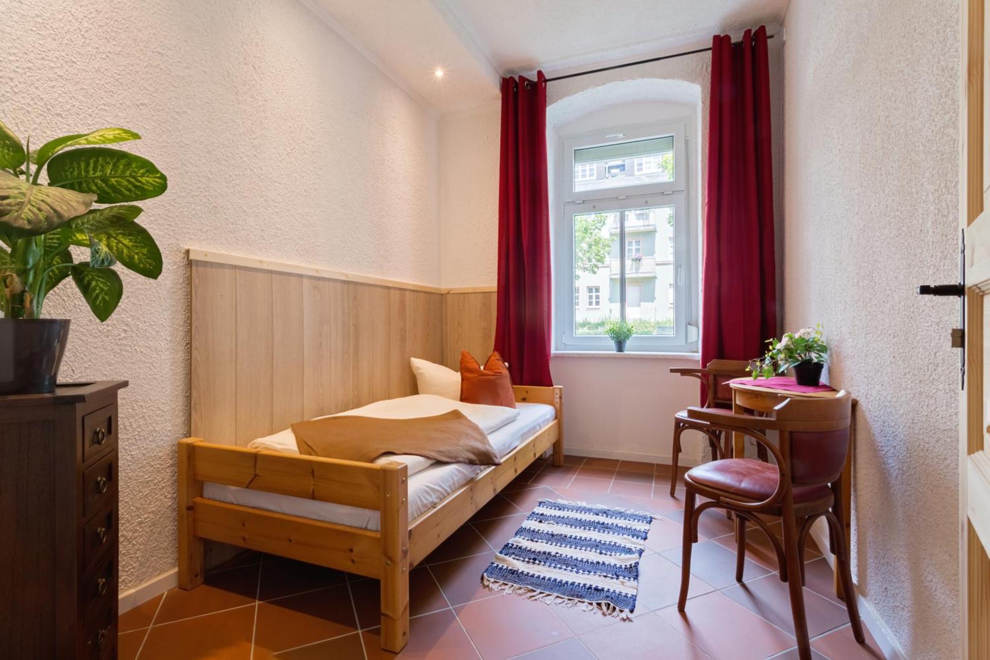 Gaestezimmer I Einzelzimmer Mit Gemeinschaftsbad Und Gemeinschaftskueche Chemnitz Zewnętrze zdjęcie